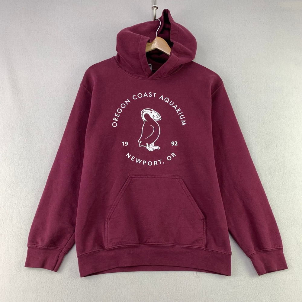 Oregon Coast Aquarium Hoodie Unisex Small Burgundy Puffin Graphic Sweatshirt